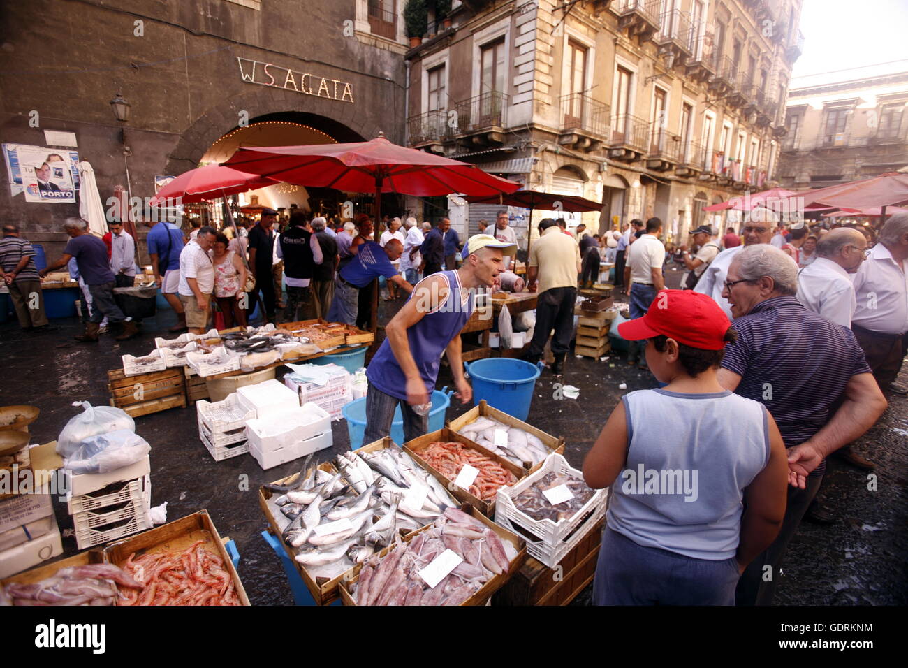 Europa, Italien, Sizilien, Catania Der traditionelle Fischmarkt in der