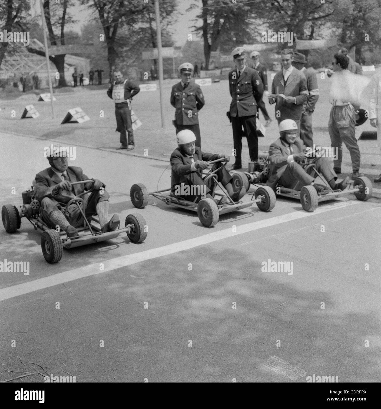 Soap box derby 1950s hires stock photography and images Alamy