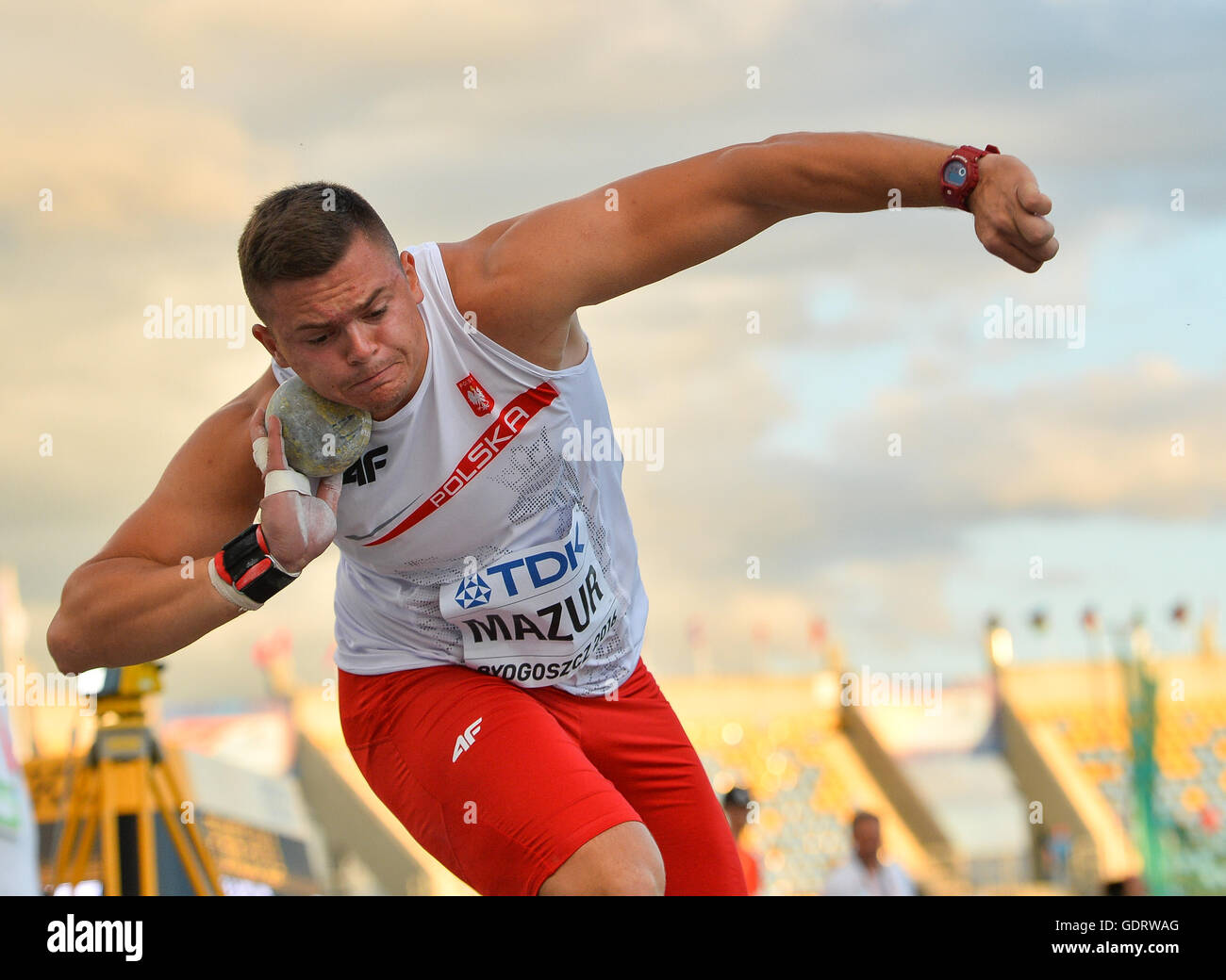 Bydgoszcz, Poland. 19th July, 2016. Szymon Mazur of Poland in the final of the mens shot put during the afternoon session on day 1 of the IAAF World Junior Championships at Zawisza Stadium on July 19, 2016 in Bydgoszcz, Poland. Credit:  Roger Sedres/Alamy Live News Stock Photo