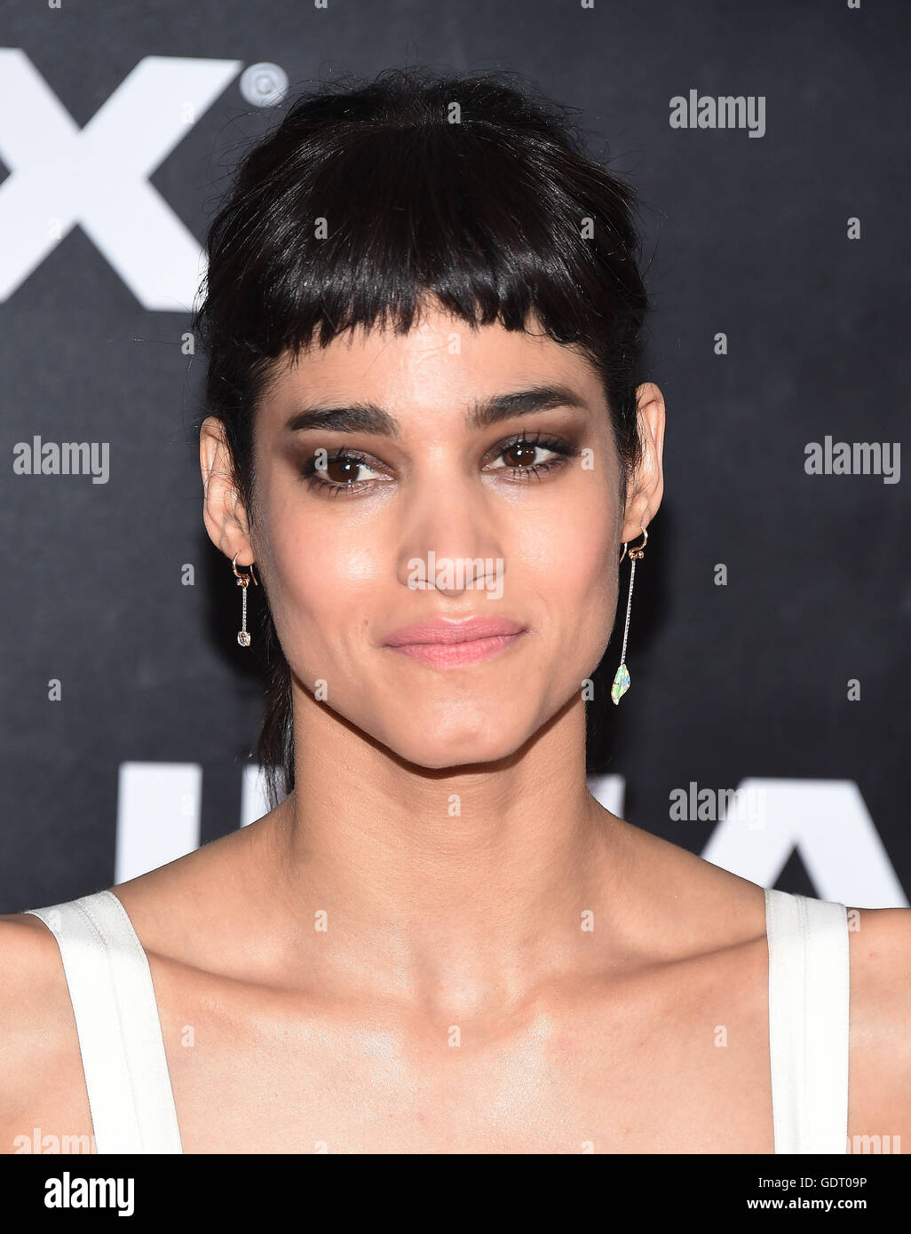 San Diego, California, USA. 20th July, 2016. Sofia Boutella arrives for the premiere of the film 'Star Trek Beyond' at the Embarcadero Marina Park. Credit:  Lisa O'Connor/ZUMA Wire/Alamy Live News Stock Photo