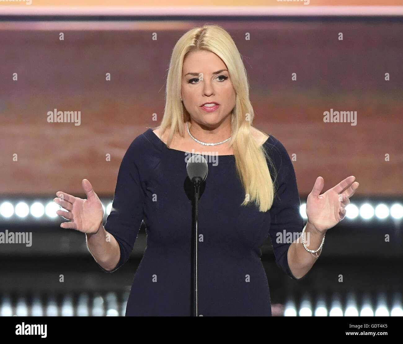 Pam Bondi High Resolution Stock Photography and Images - Alamy