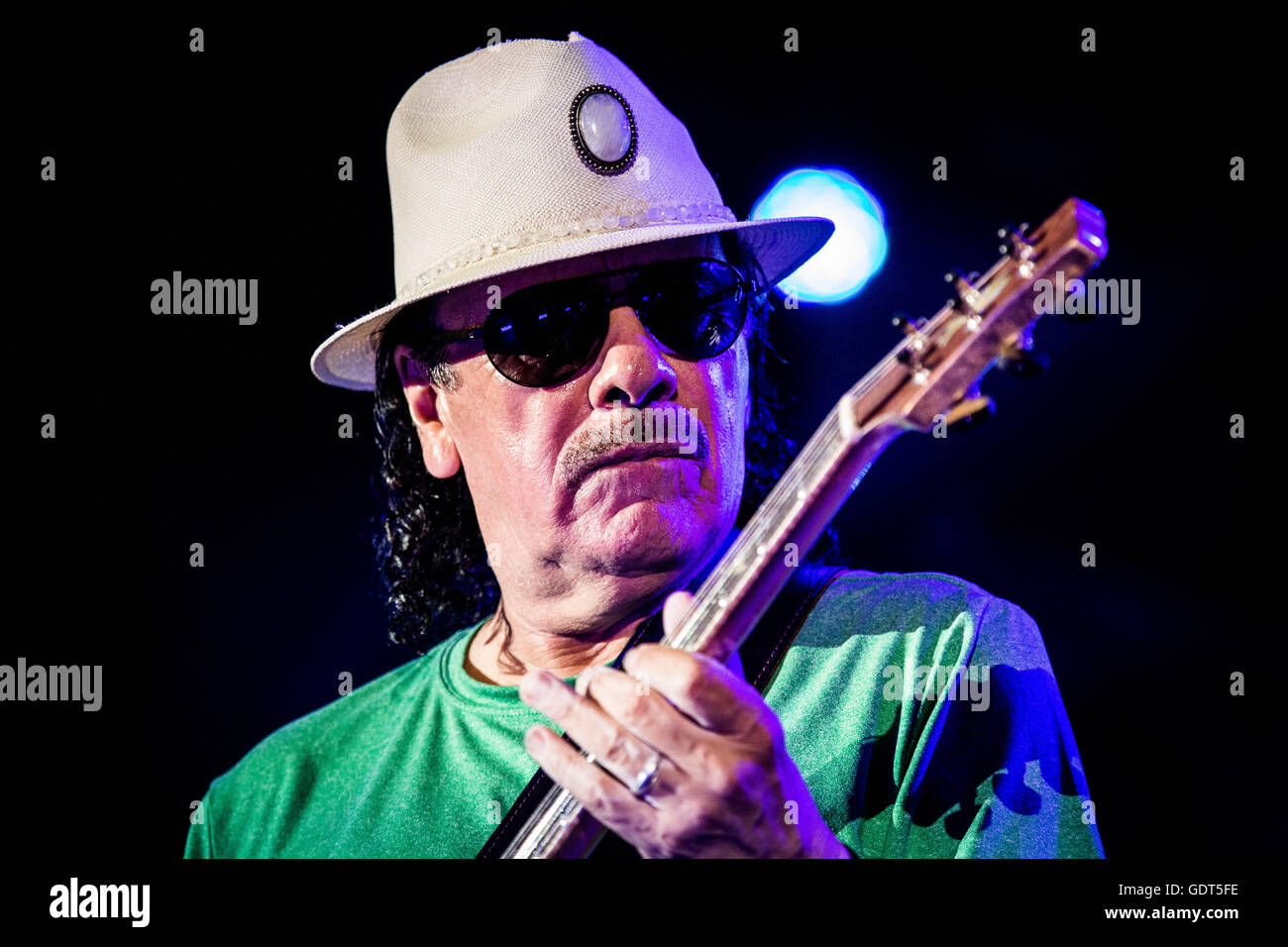 Carlos santana, guitar hi-res stock photography and images - Page 3 - Alamy