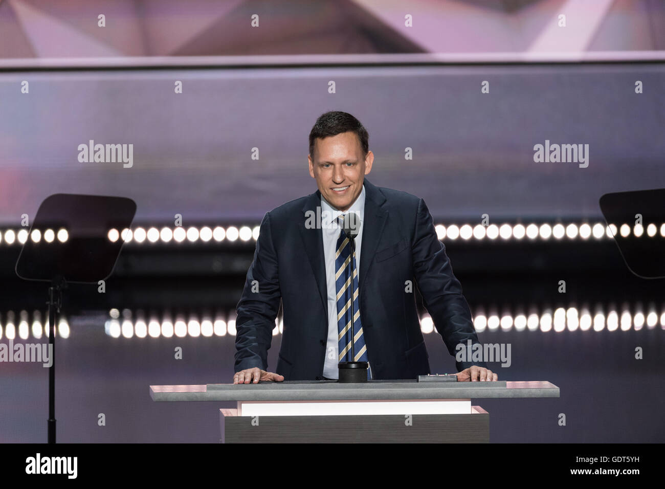 Thiel hi-res stock photography and images - Alamy