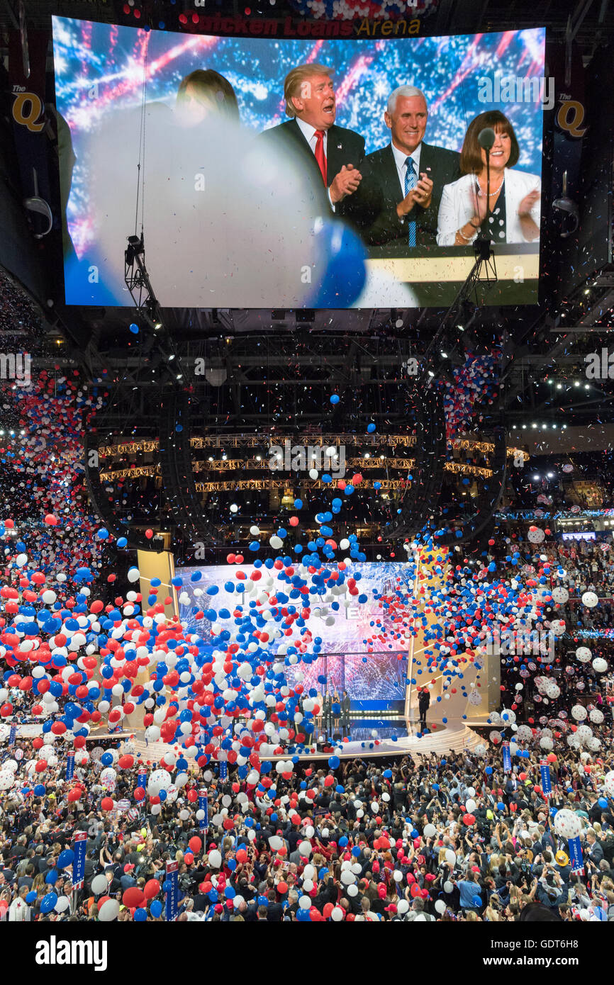 Cleveland, Ohio, USA. 21st July, 2016. GOP Presidential candidate Donald Trump and running mate Gov. Mike Pence and their families stand on stage as balloons and confetti drop after accepting the party nomination for president on the final day of the Republican National Convention July 21, 2016 in Cleveland, Ohio. Credit:  Planetpix/Alamy Live News Stock Photo