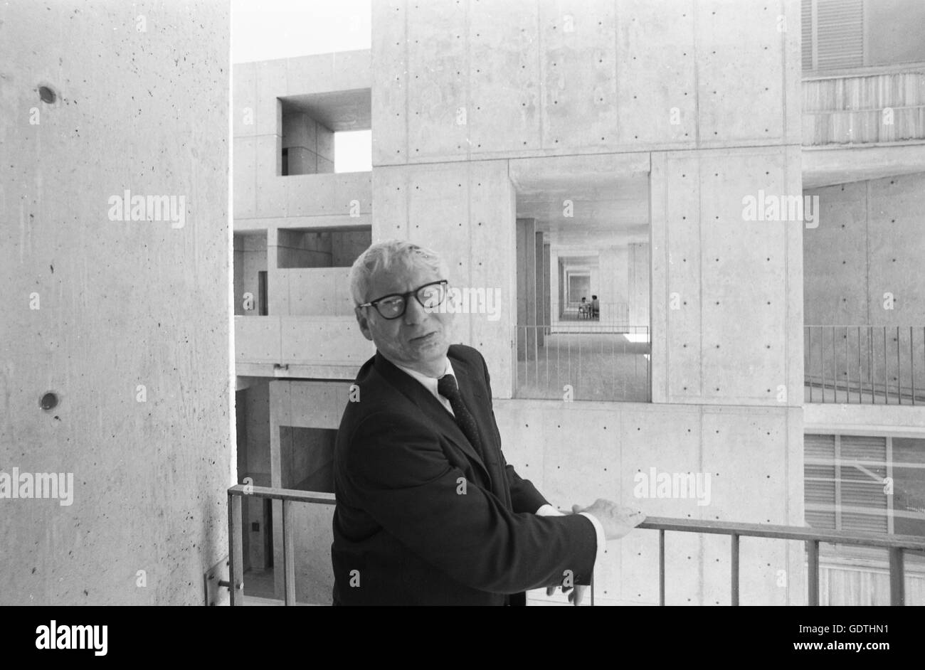 Louis Kahn at the Salk Institute Stock Photo