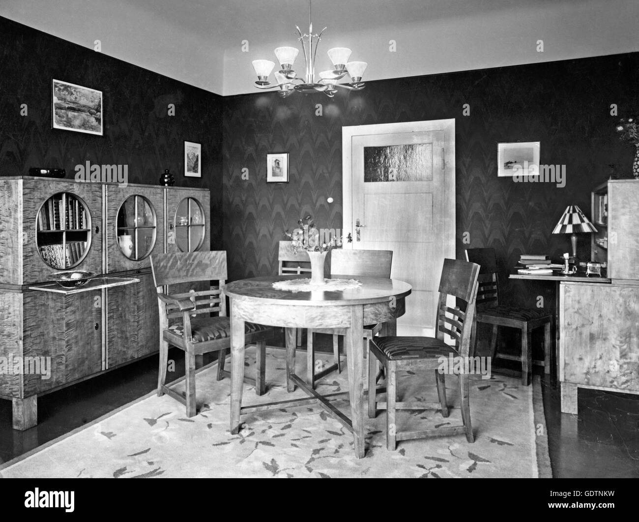 Living room, 1929 Stock Photo - Alamy
