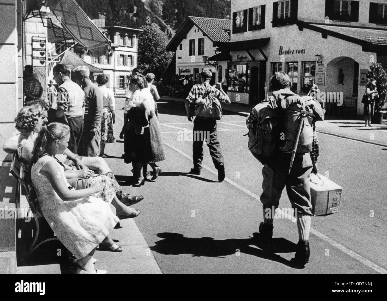 Vacationers in the 50s, Switzerland Stock Photo - Alamy