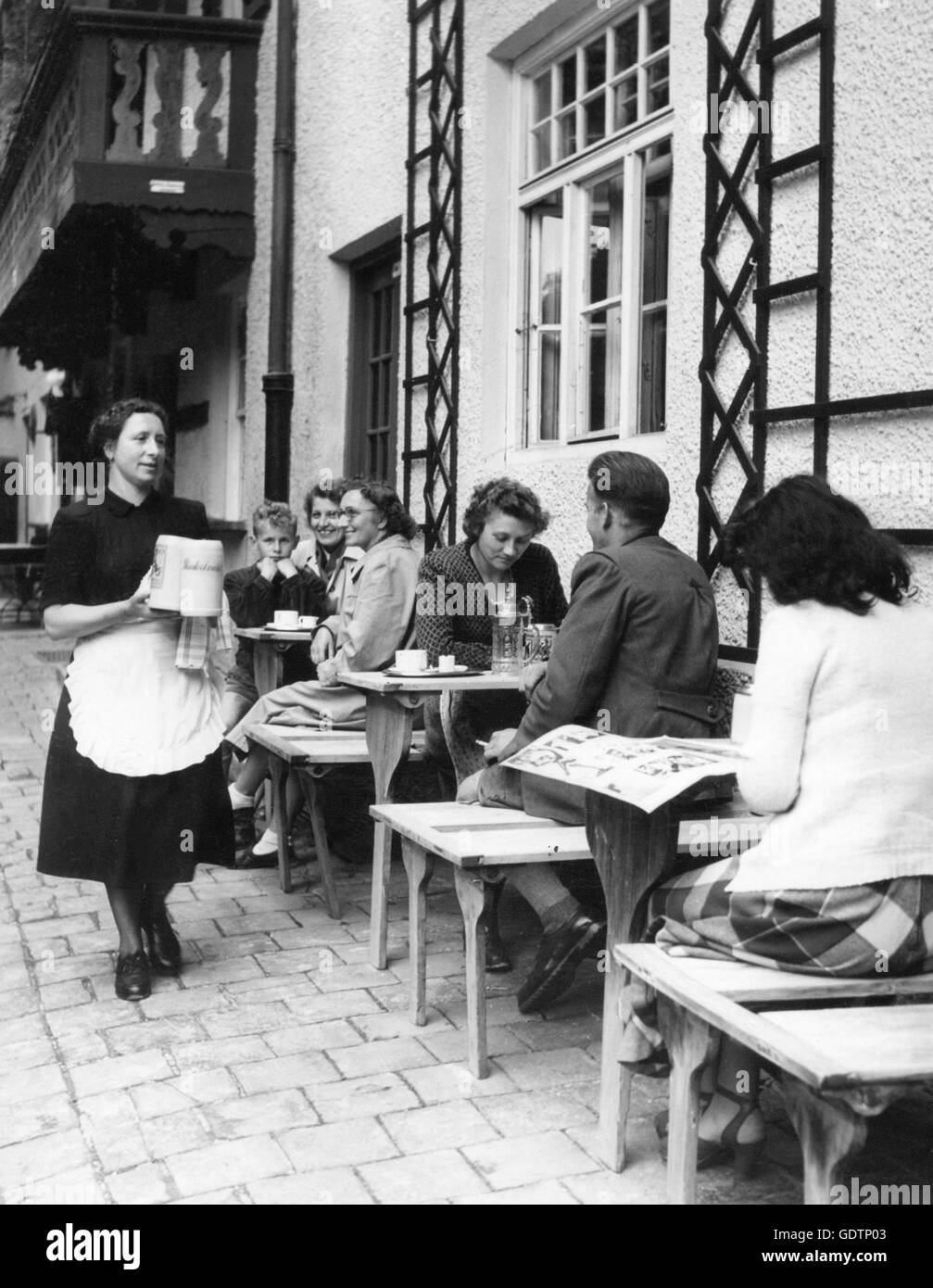 Tavern 'Hinterbrühl' close to Munich, 1953 Stock Photo