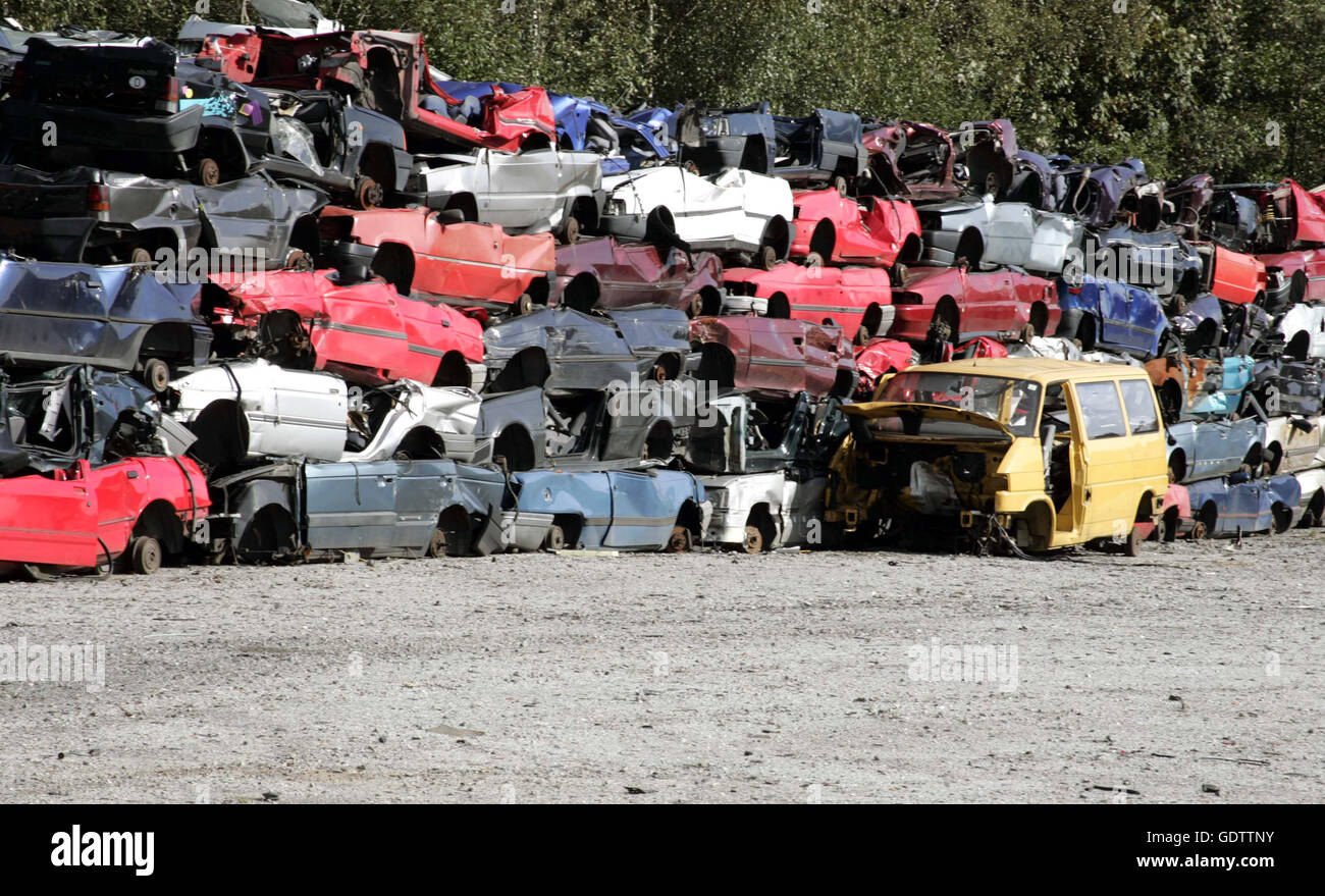 Car junkyard scrap yard germany hires stock photography and images Alamy