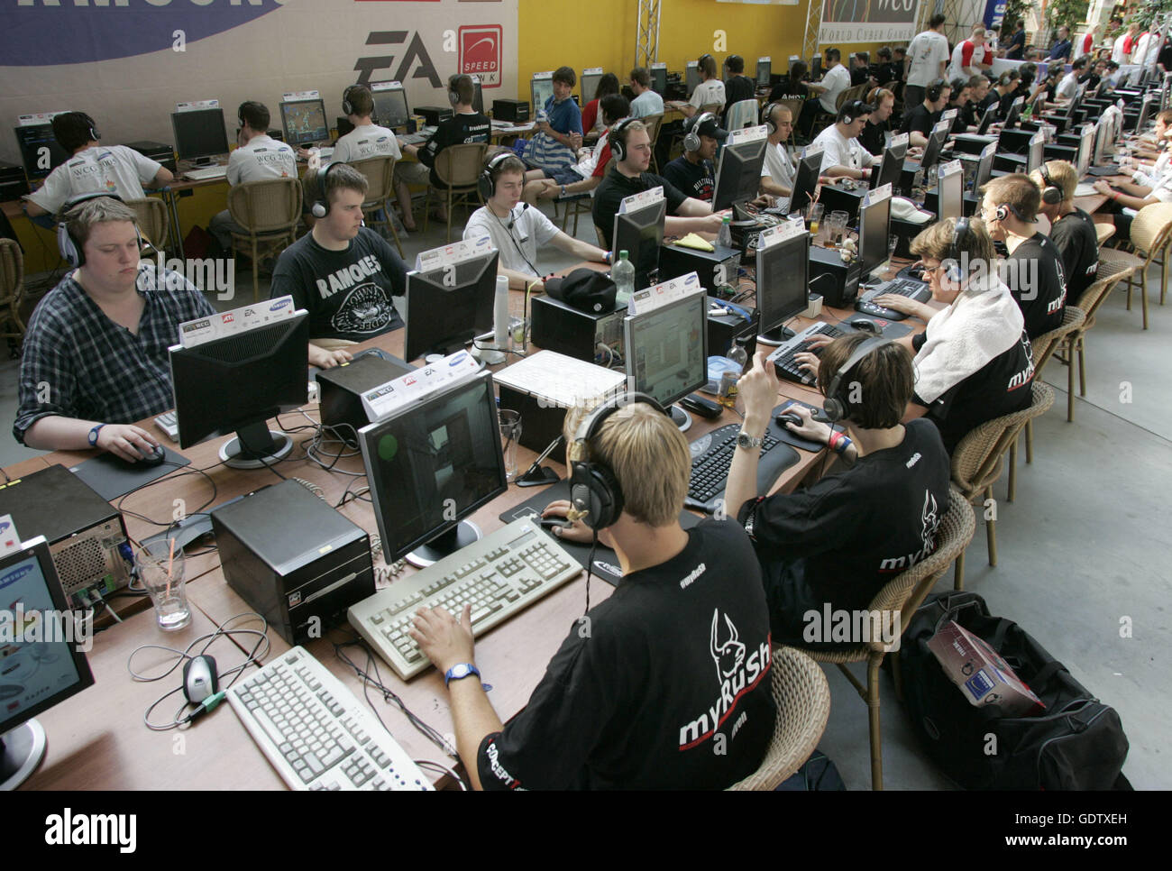World Cyber Games Stock Photo Alamy
