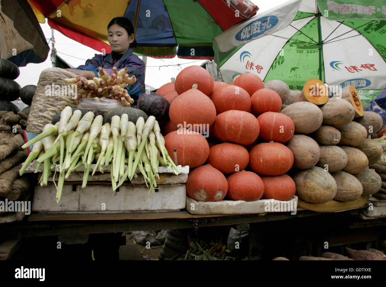 Beijing vegetable market Stock Photo Alamy