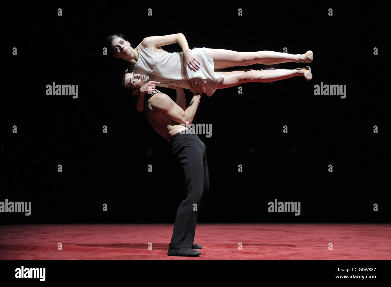 'Subject to Change', Nederlands Dans Theater Stock Photo