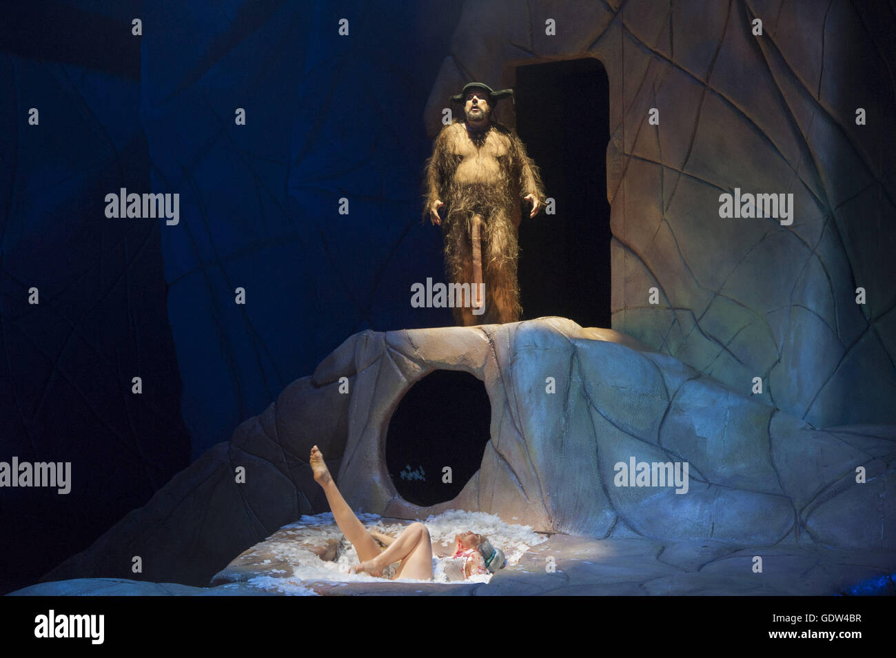'A Midsummer Night's Dream', opera in three acts by Benjamin Britten Stock Photo