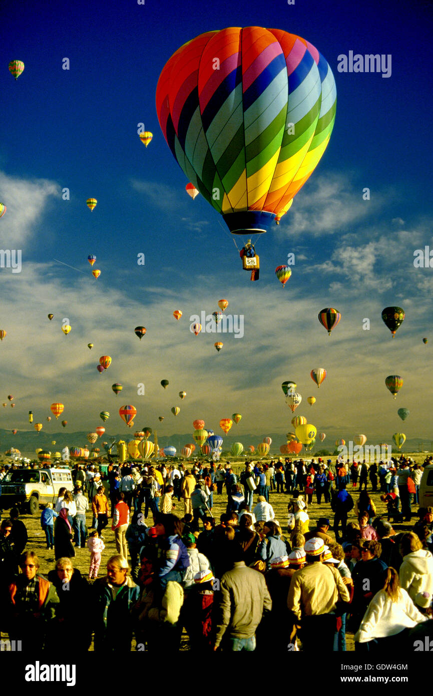 Mass ascension of hot air balloons at the Albuquerque International
