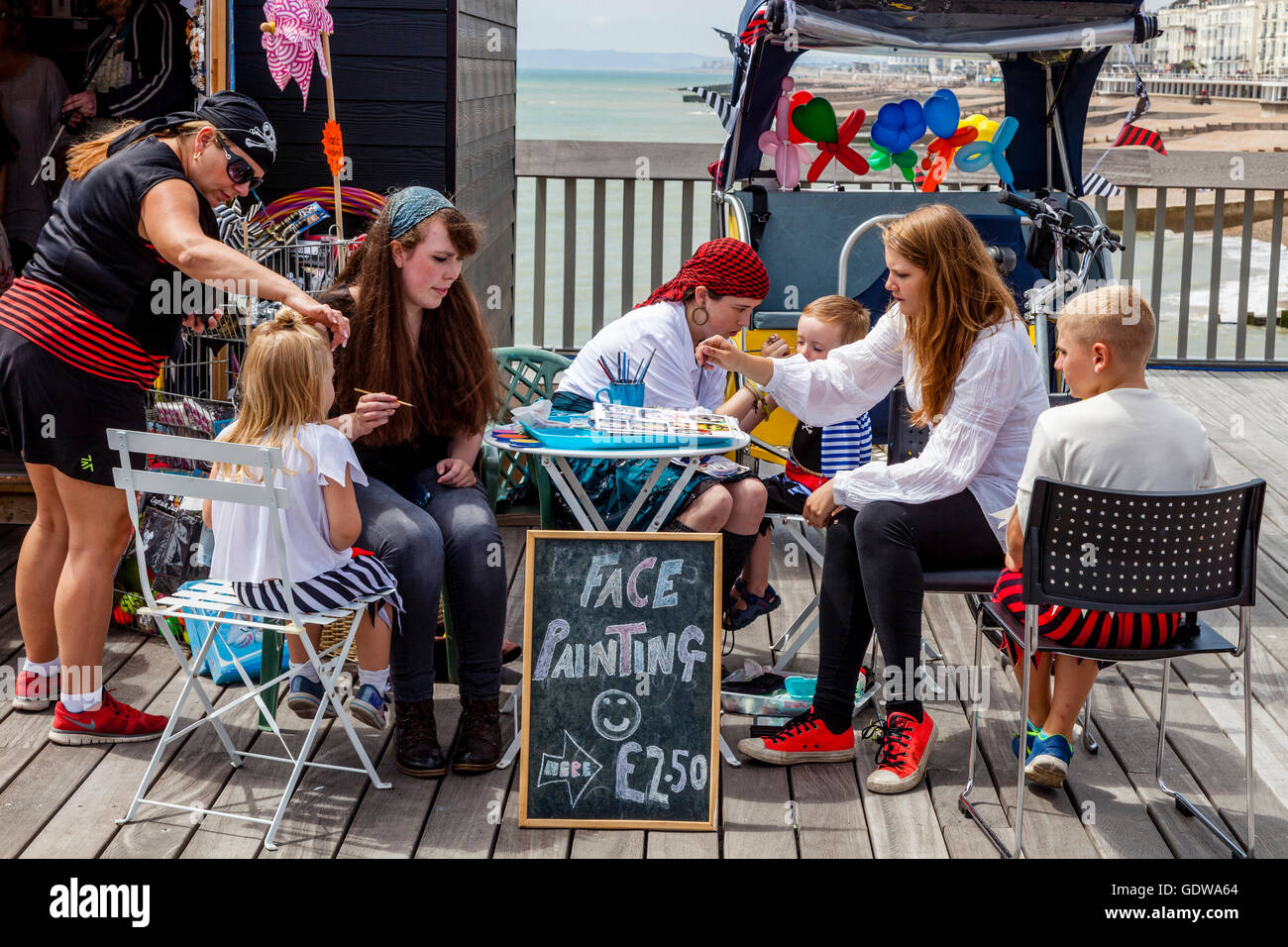 Face Painting On Hastings Pier During The Annual Hastings Pirate Day, Hastings, Sussex, UK Stock Photo