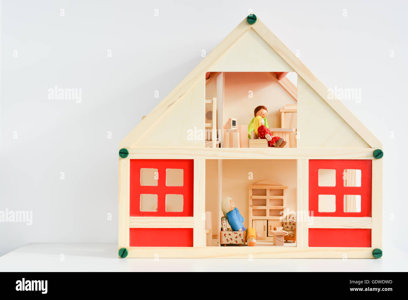 Dollhouse furniture hi-res stock photography and images - Alamy