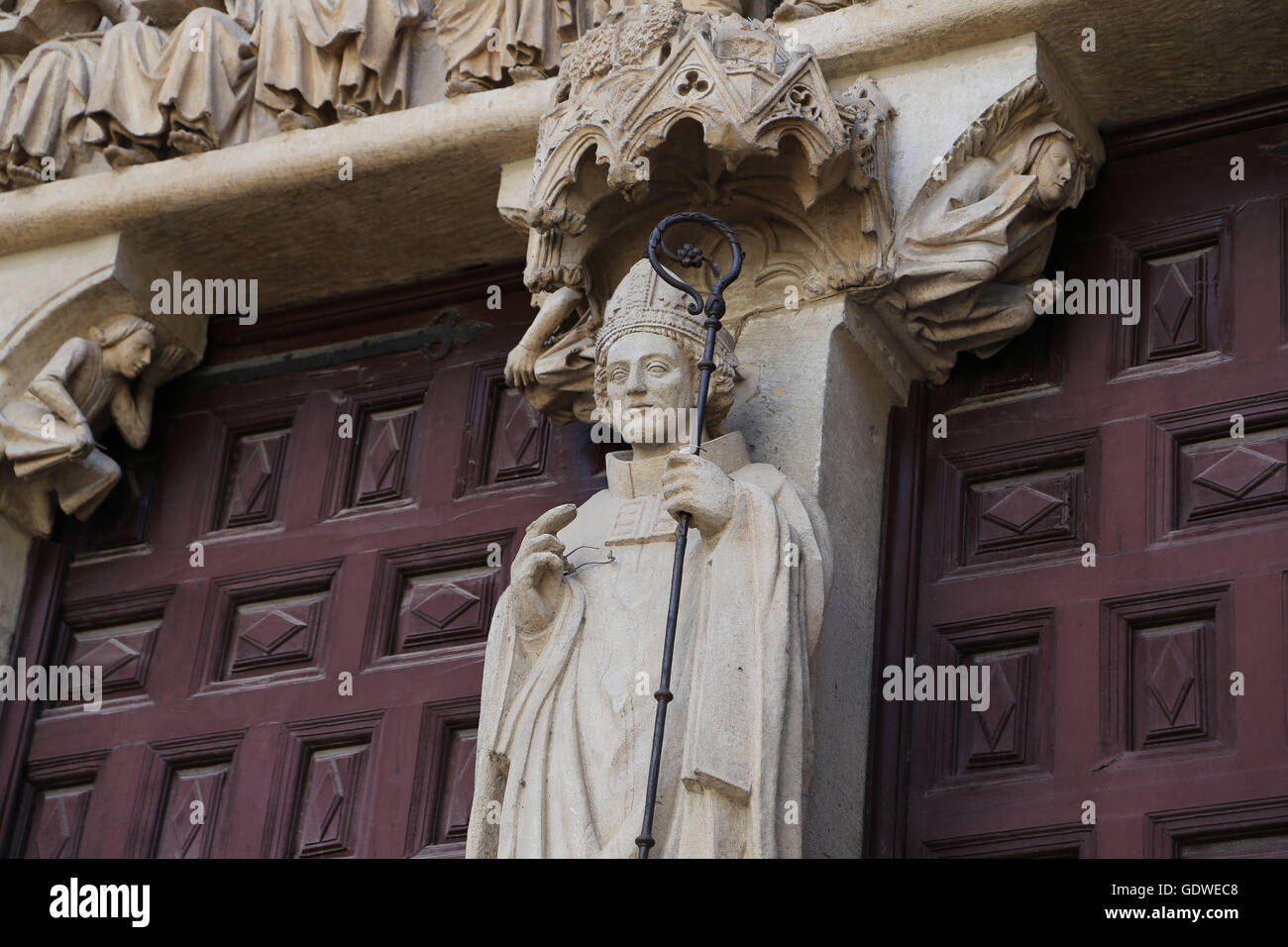 Spain. Burgos. Cathedral of Saint Mary. Facade of the Sarmental. 13th century. Gothic. Mullion. Statue of Bishop Mauricio. Stock Photo
