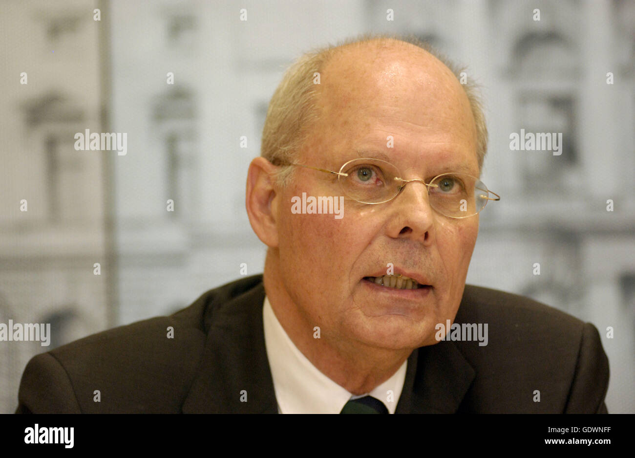 Harms hi-res stock photography and images - Alamy