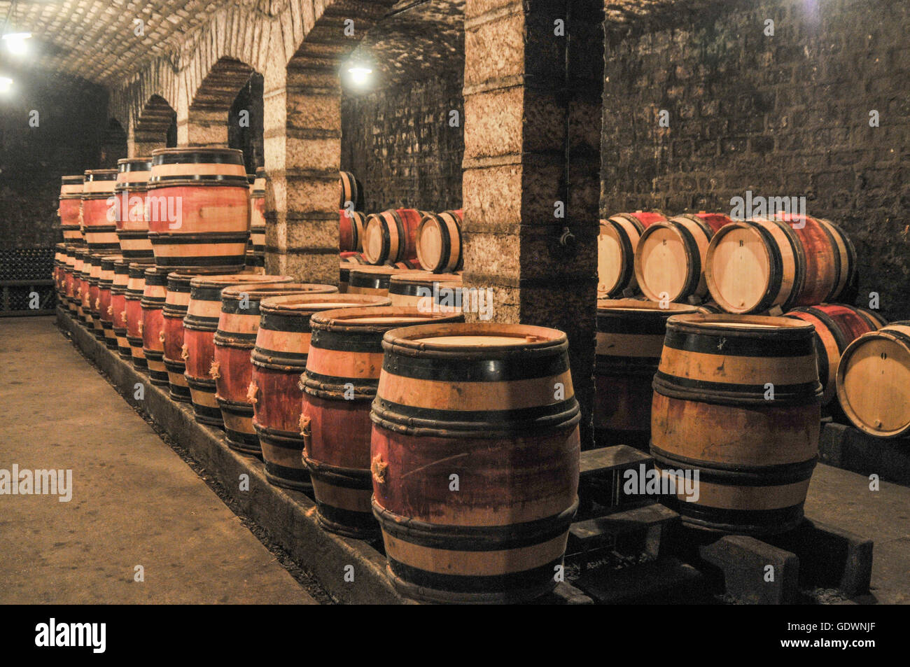 Barrel vaulted wine cellar hi-res stock photography and images - Alamy