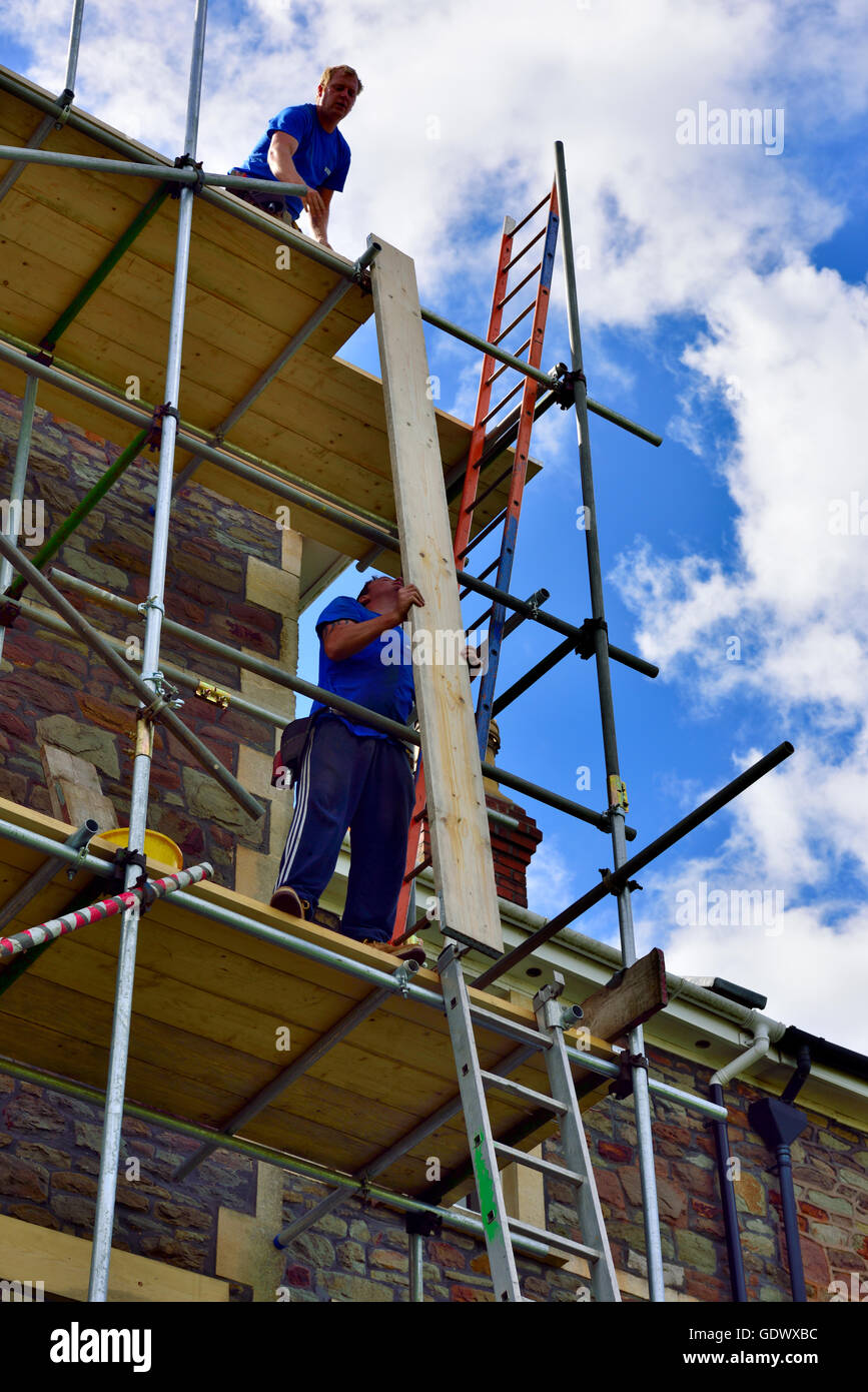 Wooden scaffolding uk hi-res stock photography and images - Alamy