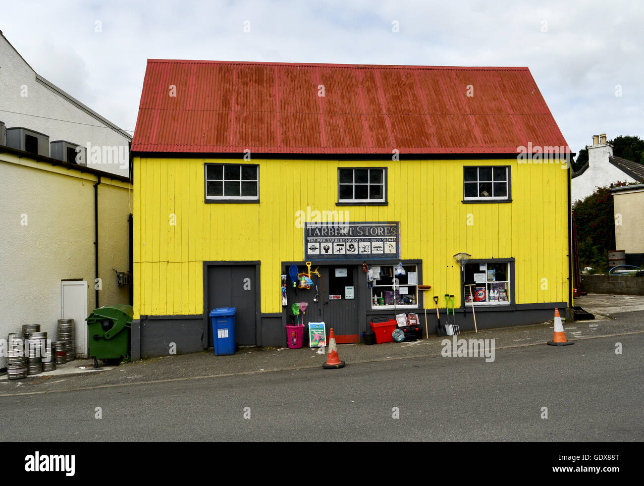 Tarbert Stores, The Pier, Tarbert, Isle of Harris, Outer Hebrides Stock Photo