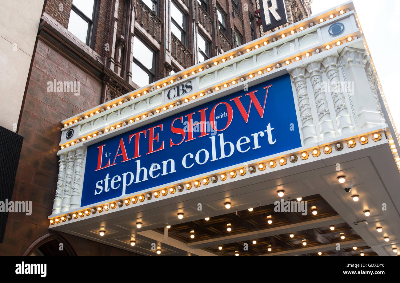 CBS TV The Late Show with Stephen Colbert at the Ed Sullivan Theatre on Broadway in New York City Stock Photo