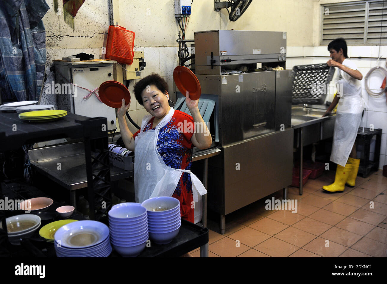 Dishwashers in Singapore Stock Photo Alamy