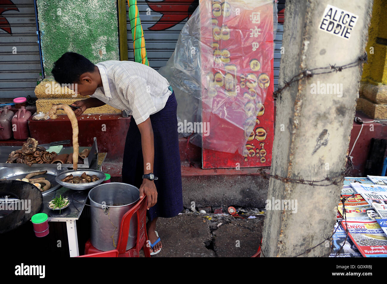 MYANMAR. Yangon. 2014. Streetfood Stock Photo