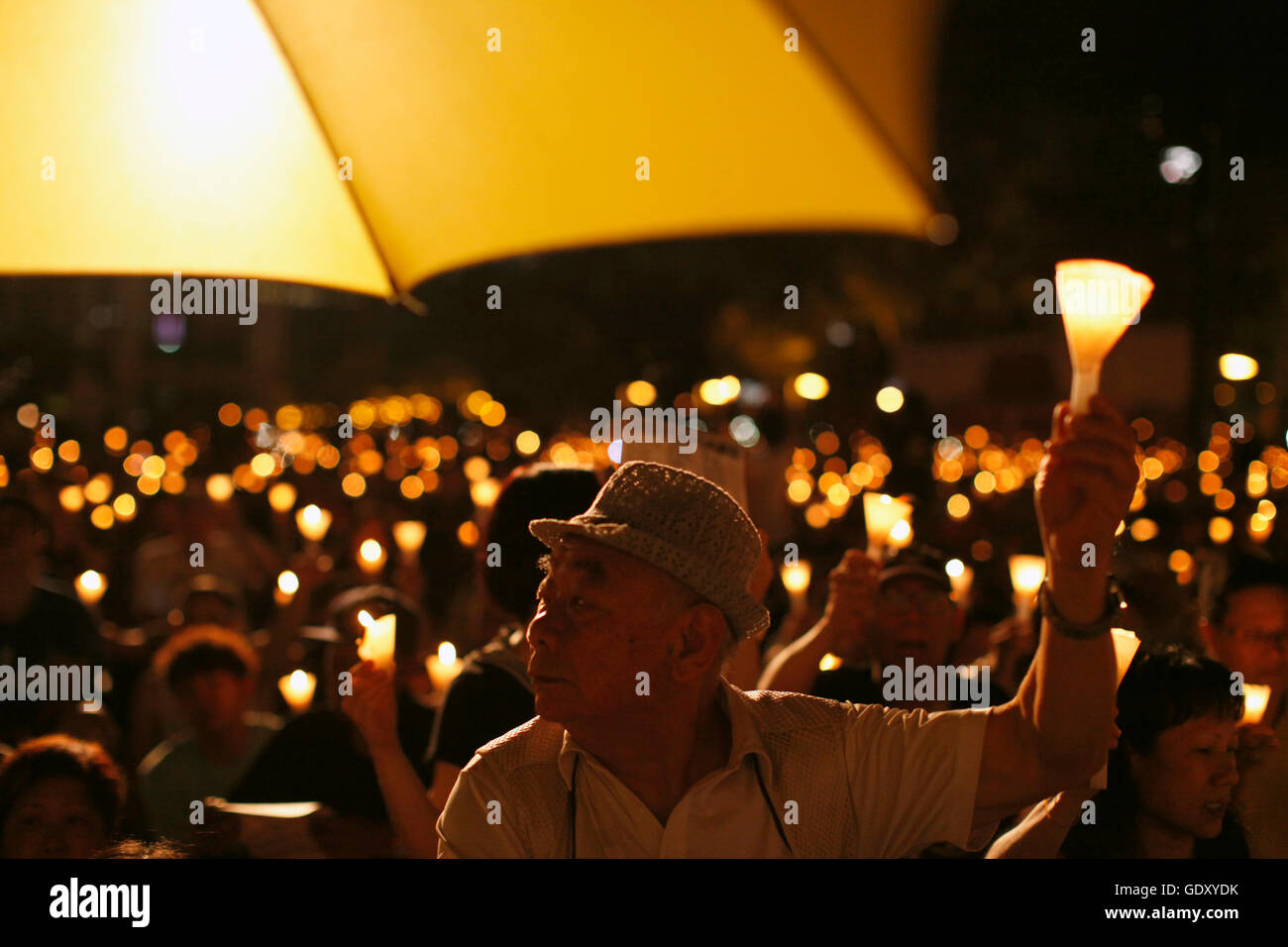 Candlelight vigil in Hong Kong, 2016 Stock Photo Alamy