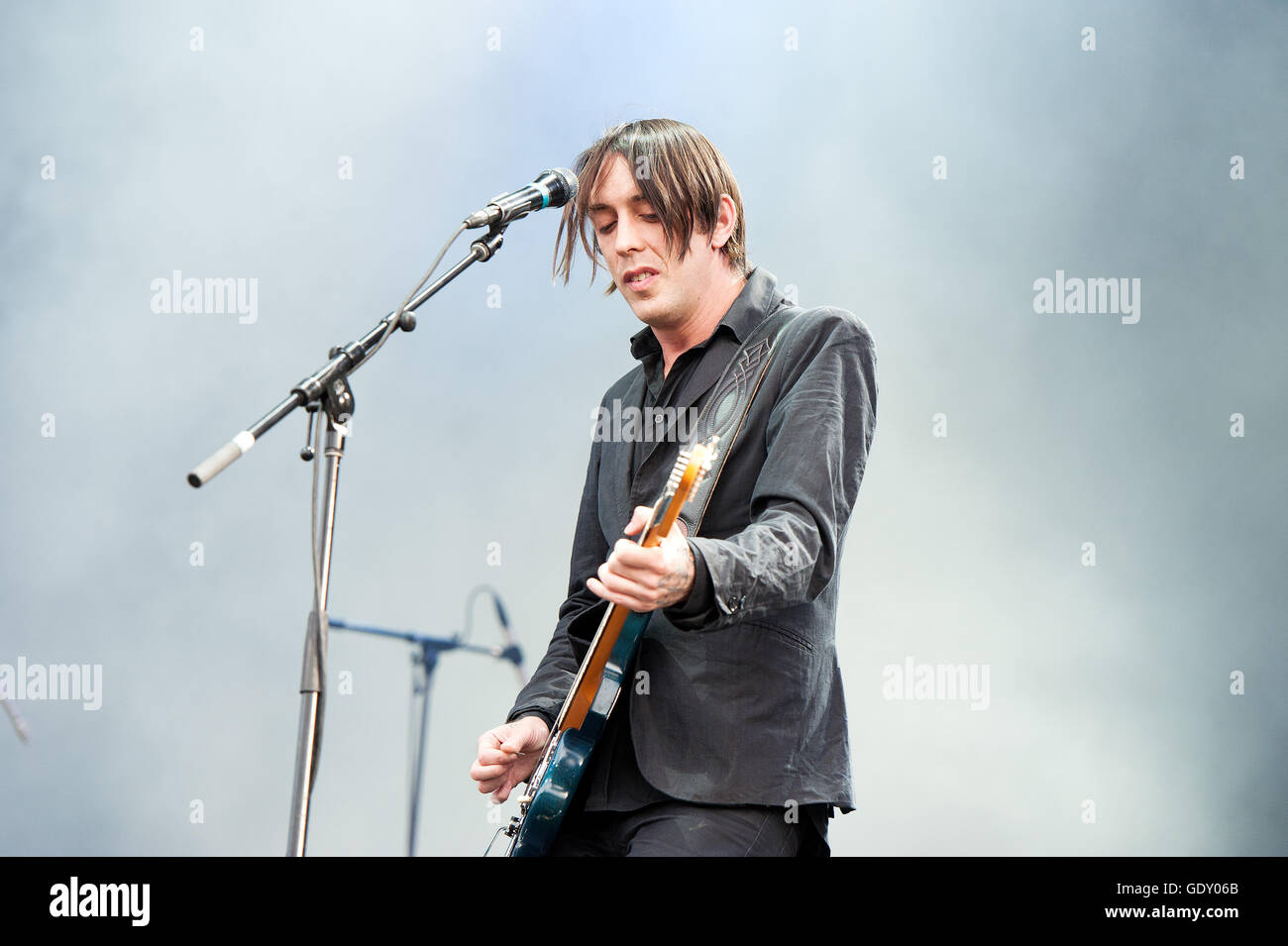 Rock star fans hi-res stock photography and images - Alamy