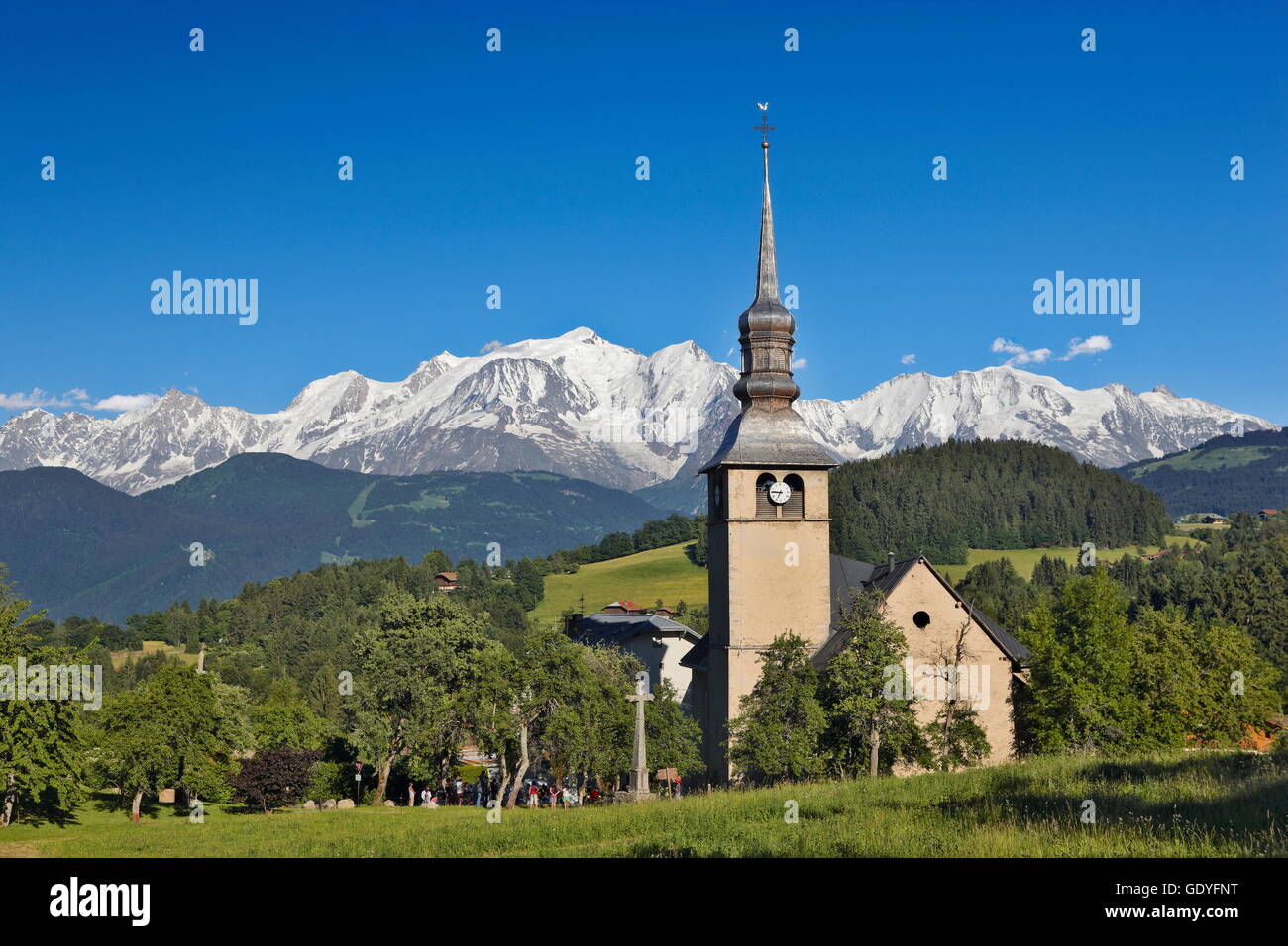 geography / travel, France, Cordon village, in summer with Mont-Blanc  (4810m) in background, Additional-Rights-Clearance-Info-Not-Available Stock  Photo - Alamy