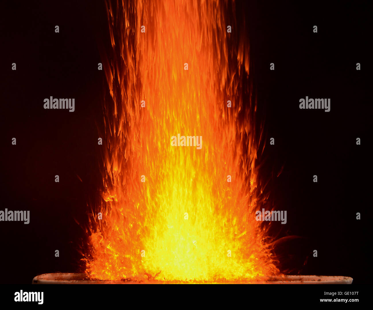 Potassiumdicromate hires stock photography and images Alamy