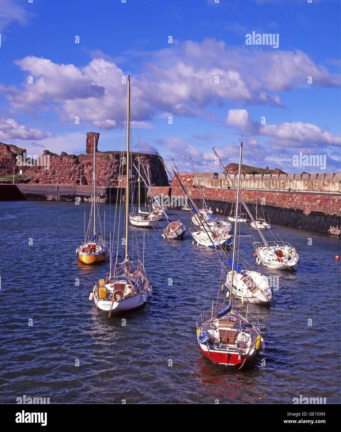 Dunbar Castle & Harbour, East Lothian. Stock Photo