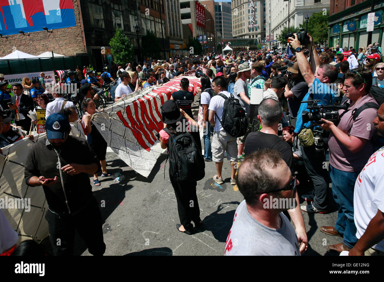 07202016 - Cleveland, Ohio, USA:  Protesters hold a, 'Wall Off Trump,' protest at the entrance to Quicken Arena on the third day of the 2016 Republican National Convention in downtown Cleveland. (Jeremy Hogan) Stock Photo