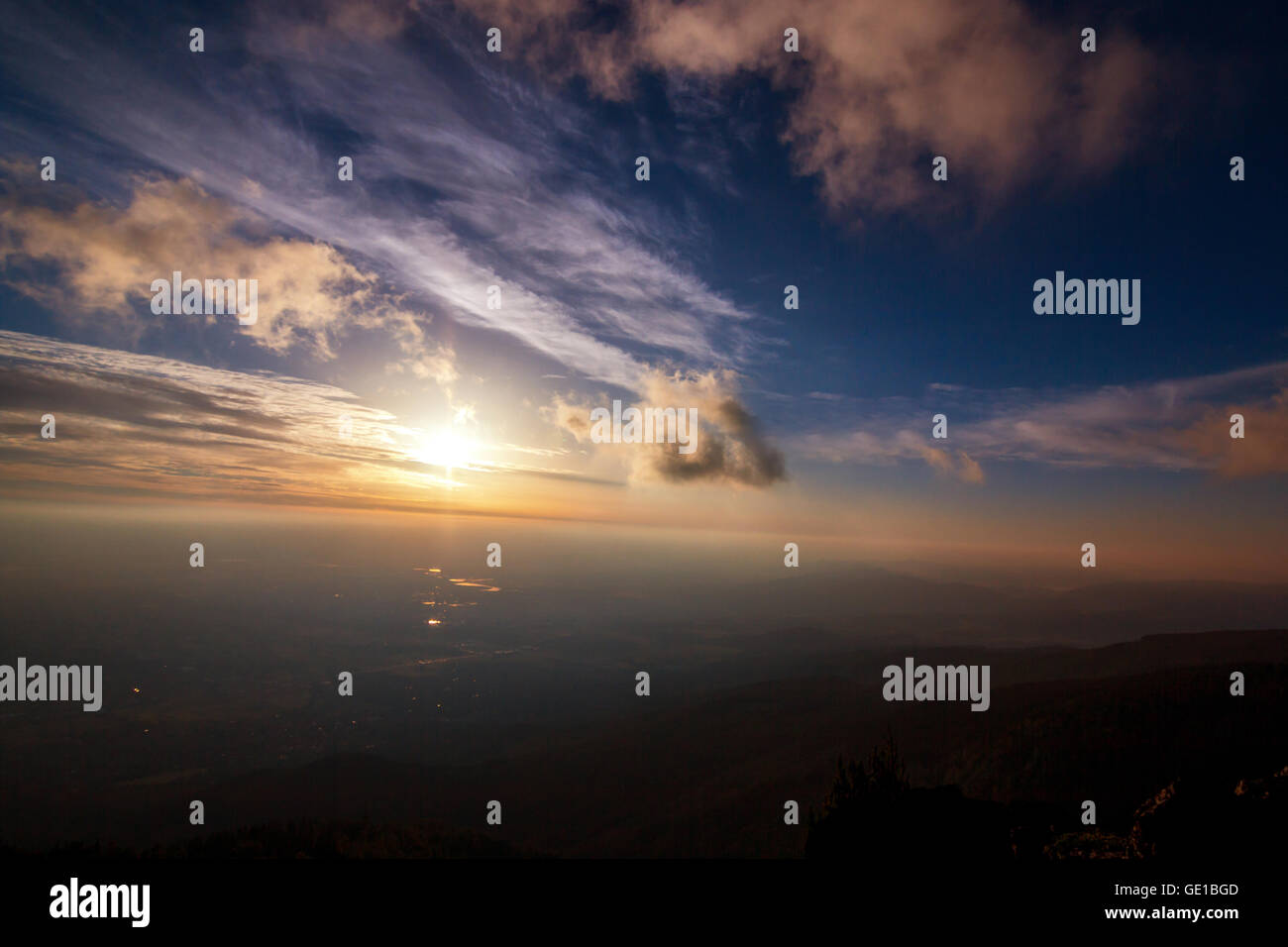 Aerial view sunrise sky mountains hi-res stock photography and images ...