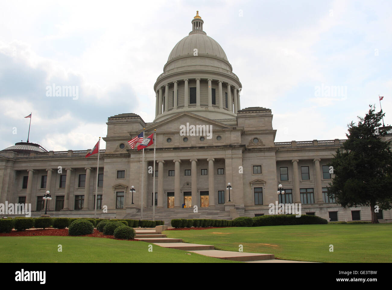 Little Rock, Us. 01st July, 2016. The Capitol where former US President Bill Clinton served as Gorvernor in Little Rock, Arkansas, US, as seen on 01 July 2016. Photo: Christina Horsten/dpa/Alamy Live News Stock Photo