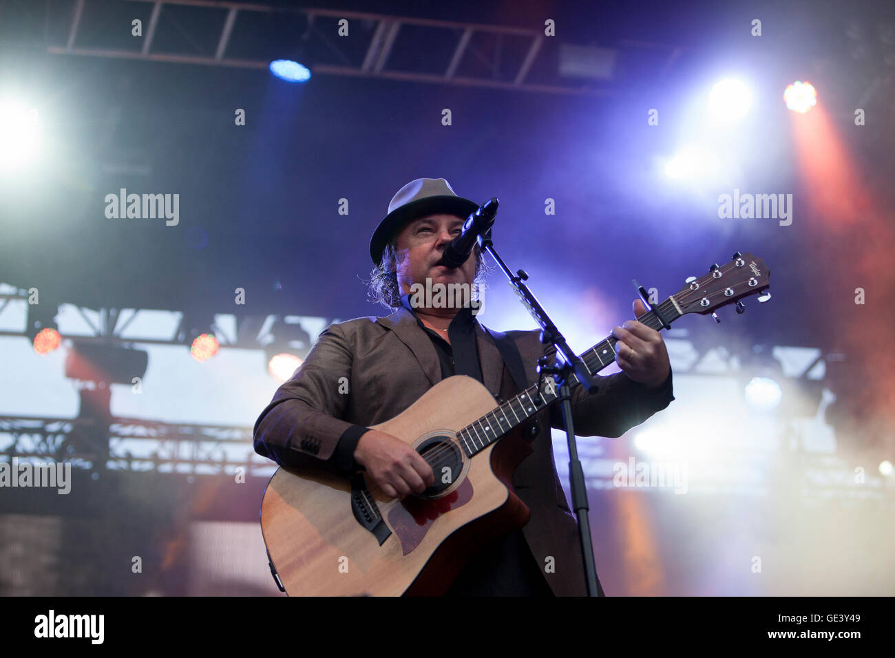 Scottish band runrig hi-res stock photography and images - Alamy