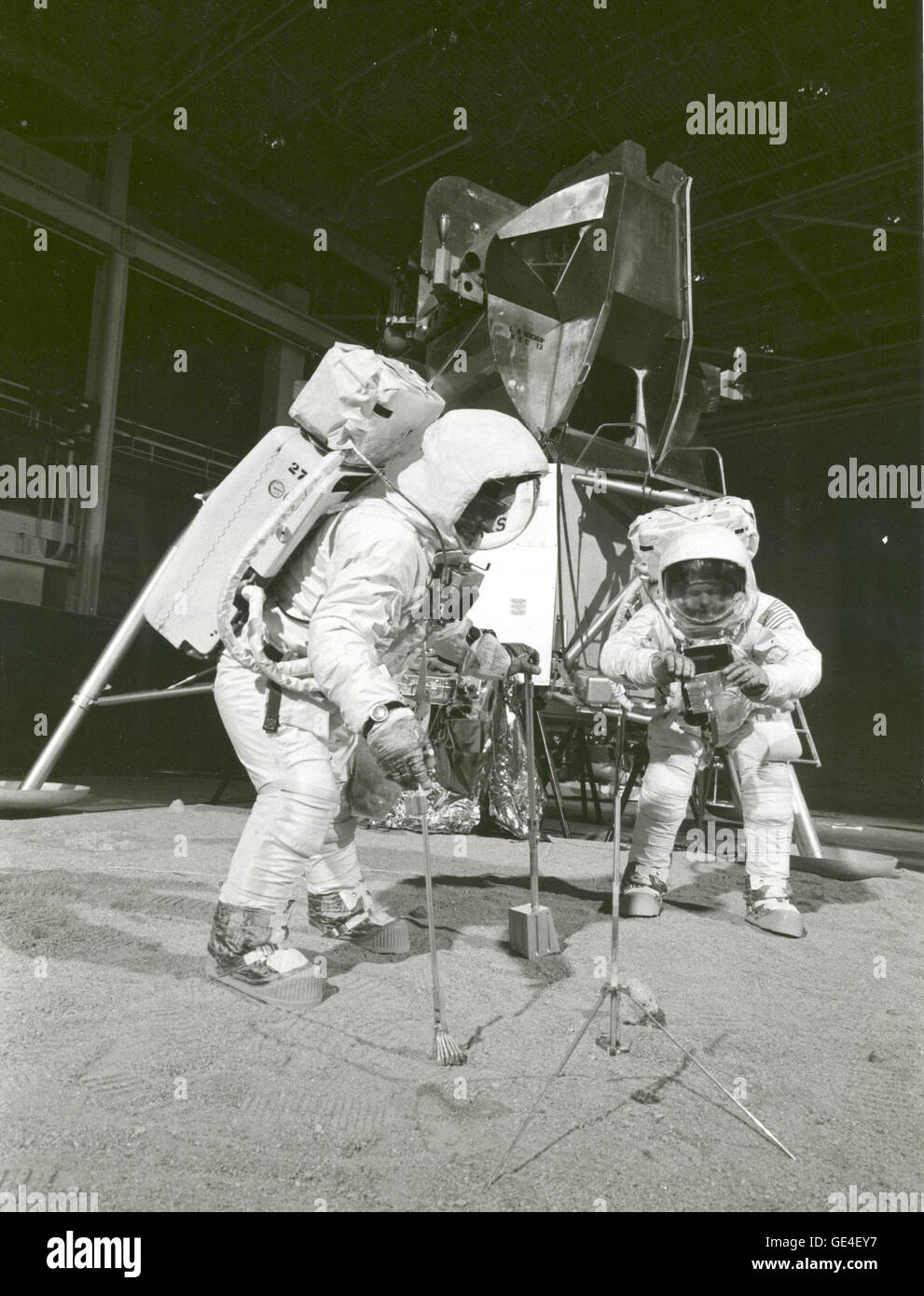 Apollo 11 astronauts Buzz Aldrin and Neil Armstrong train with lunar ...