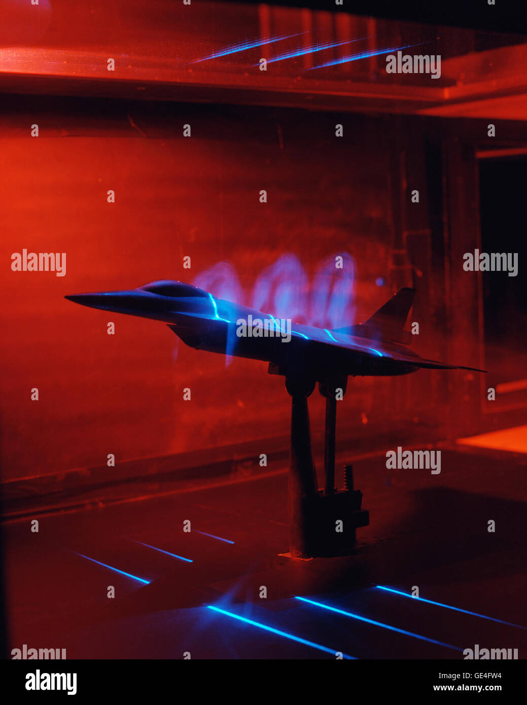 F 16 scamp aircraft flow visualization hi-res stock photography and ...