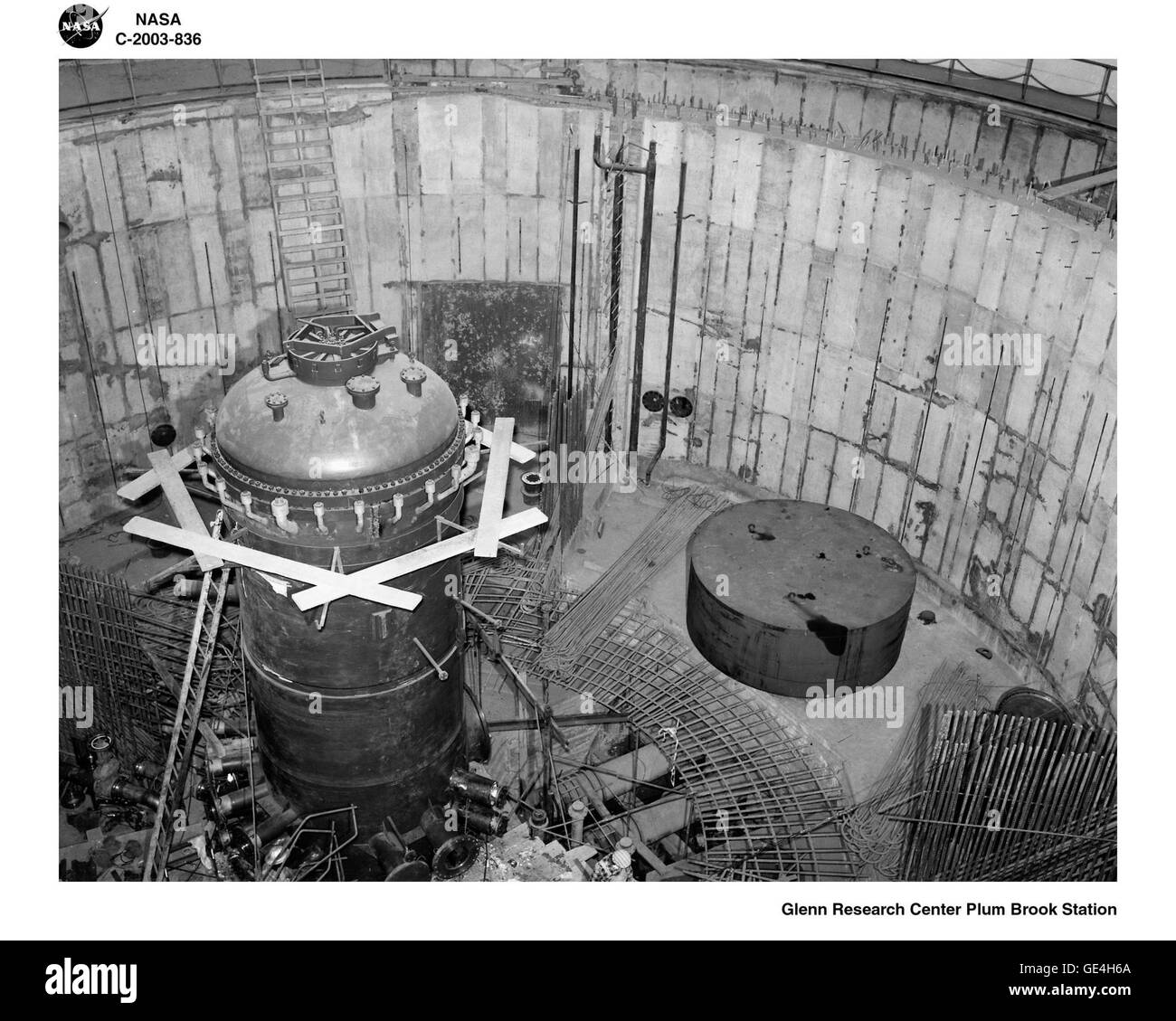 The pressure tank in place inside the containment vessel.  Image #: C-2003-836 Stock Photo