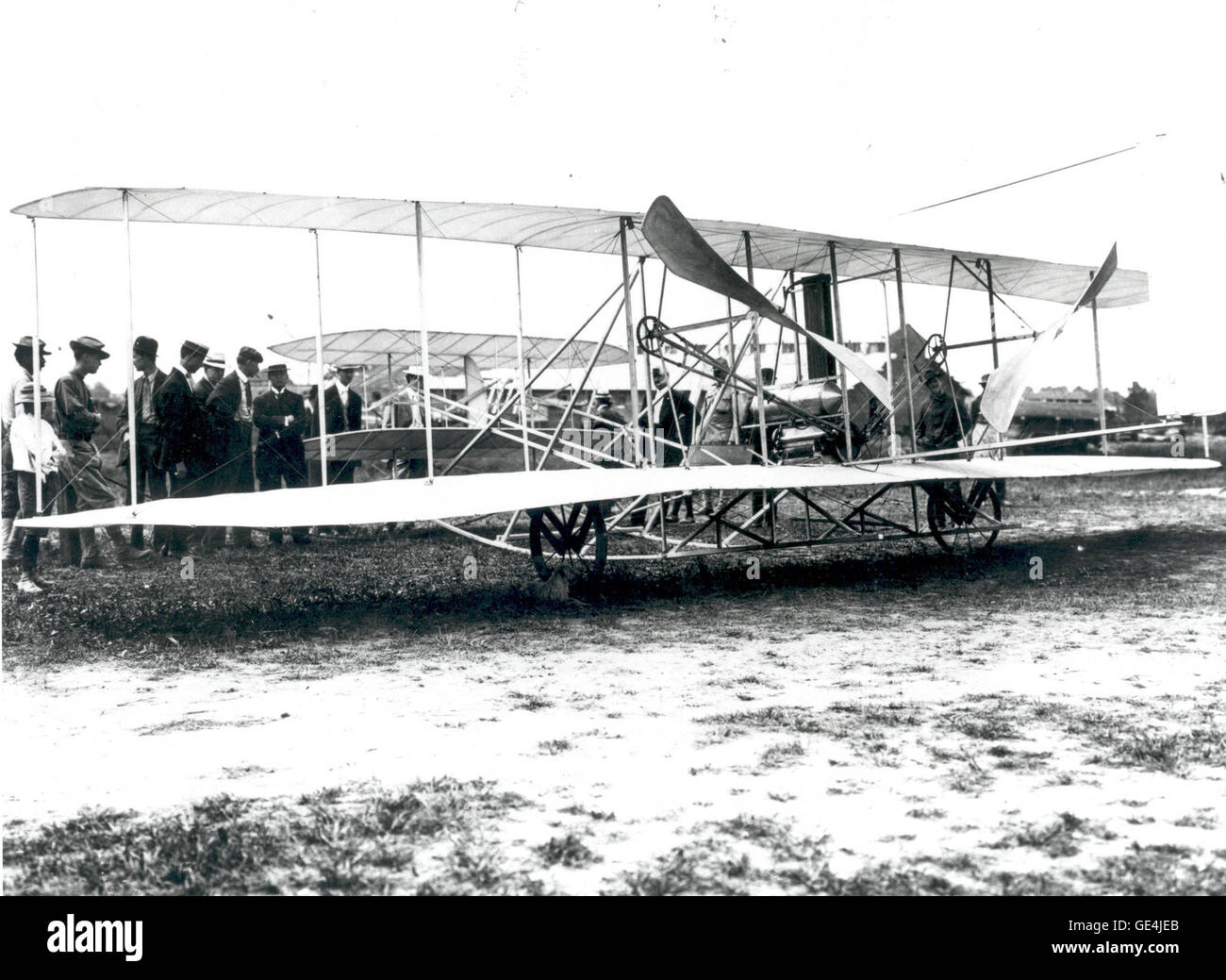 (September 3, 1908) The Wright Flyer demonstrations at Fort Myer, Virginia on September 3, 1908. In January 1908 the Wright Brothers submitted a bid to the U.S. War Department to design a plane for $25,000. This bid came as a response to a War Department request issued a month earlier for a &quot;Heavier-than-air Flying Machine.&quot; While Wilbur Wright went off to Paris to promote the Wright Flyer, Orville Wright stayed in Dayton, Ohio to design a plane for the Army Signal Corps. By August Orville's plane was ready and he headed to Fort Myer, Virginia, where the air trials were to take place Stock Photo