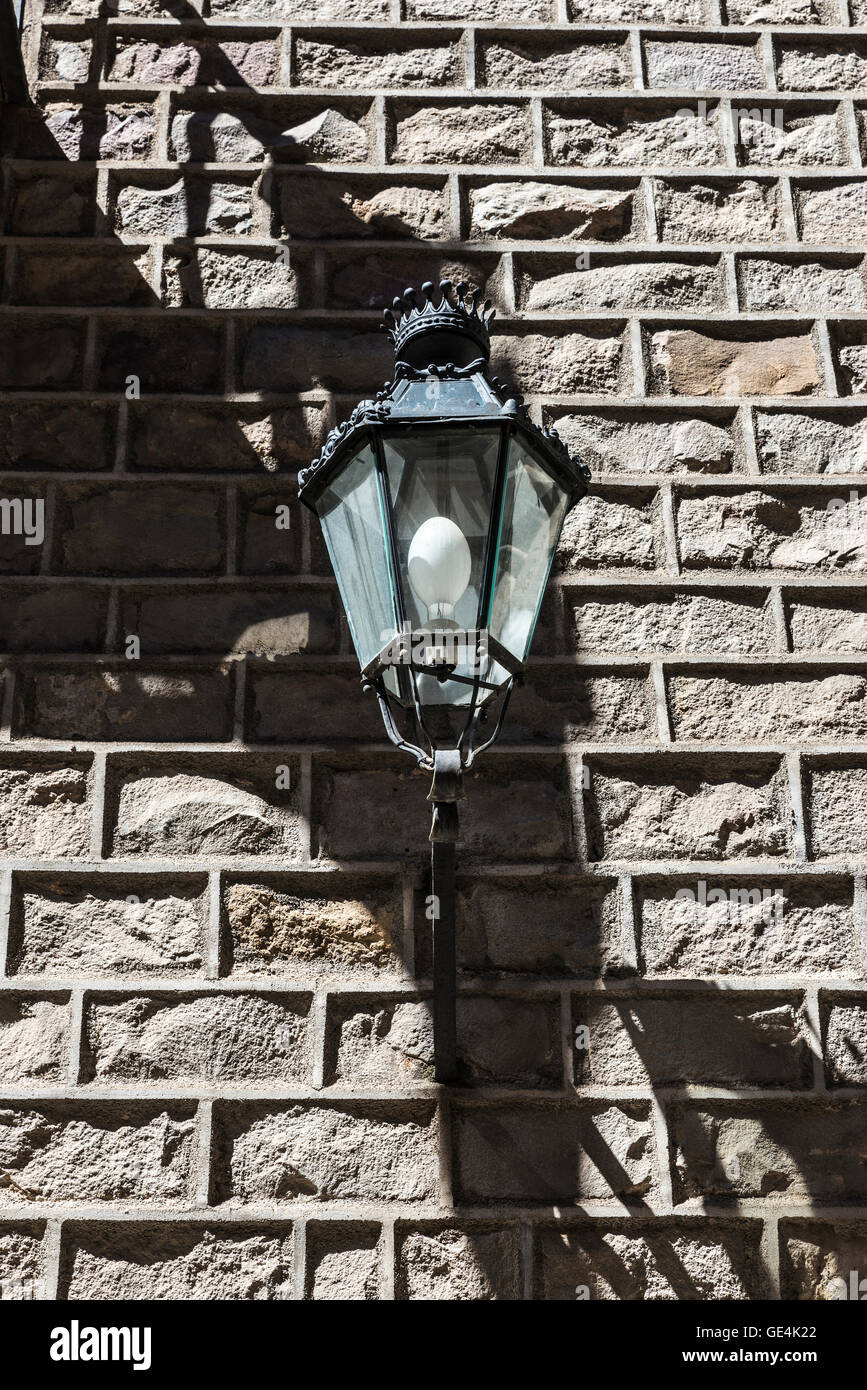 Black wrought iron street lamp hi-res stock photography and images - Alamy
