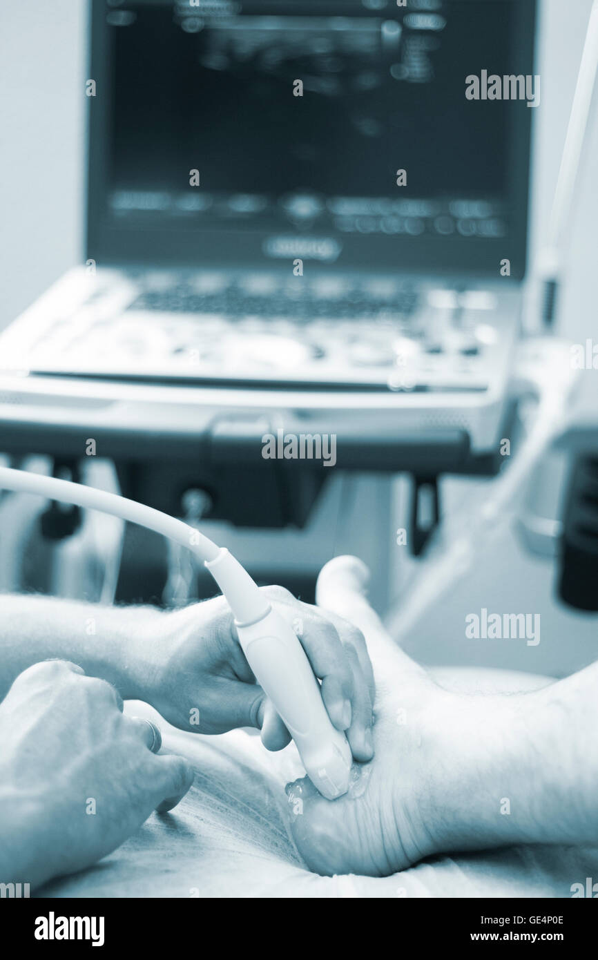Percutaneous electrolysis hi-res stock photography and images - Alamy