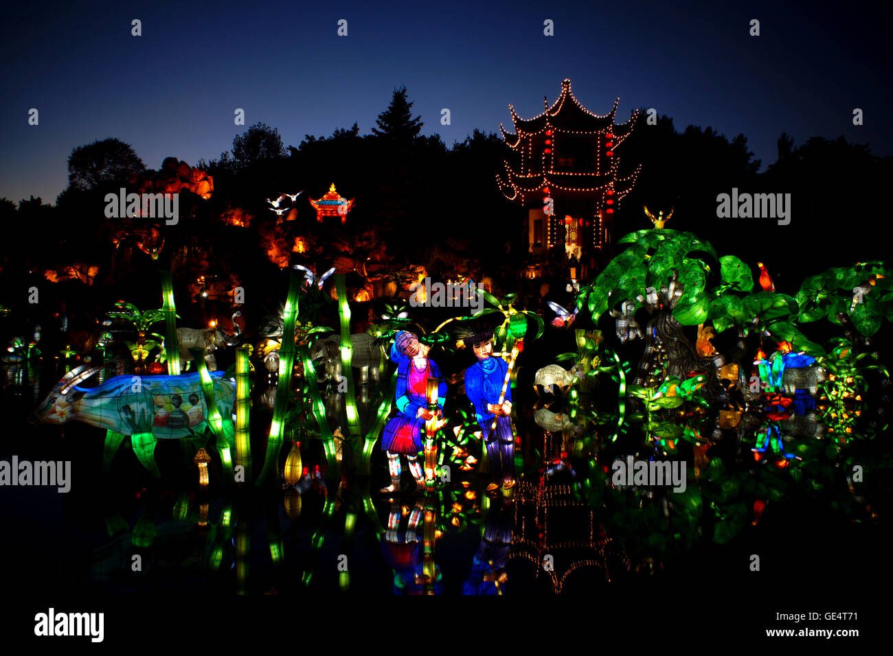 Montreal Botanical Gardens Chinese Lantern Festival in Montreal, Quebec ...