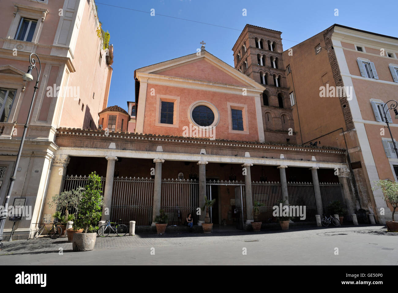 Piazza san lorenzo in lucina hi-res stock photography and images - Alamy