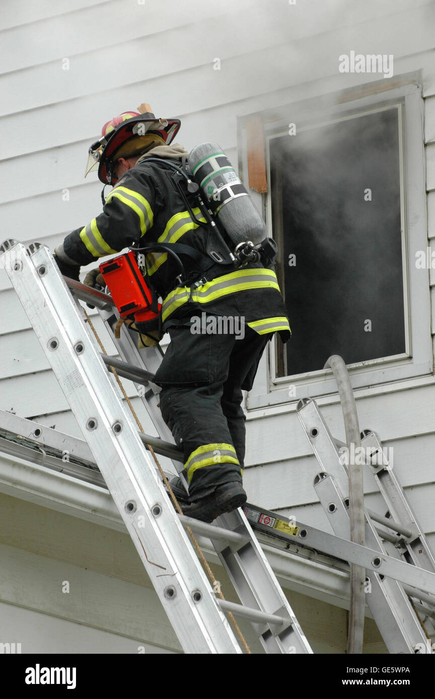 Firefighter mask hires stock photography and images Alamy