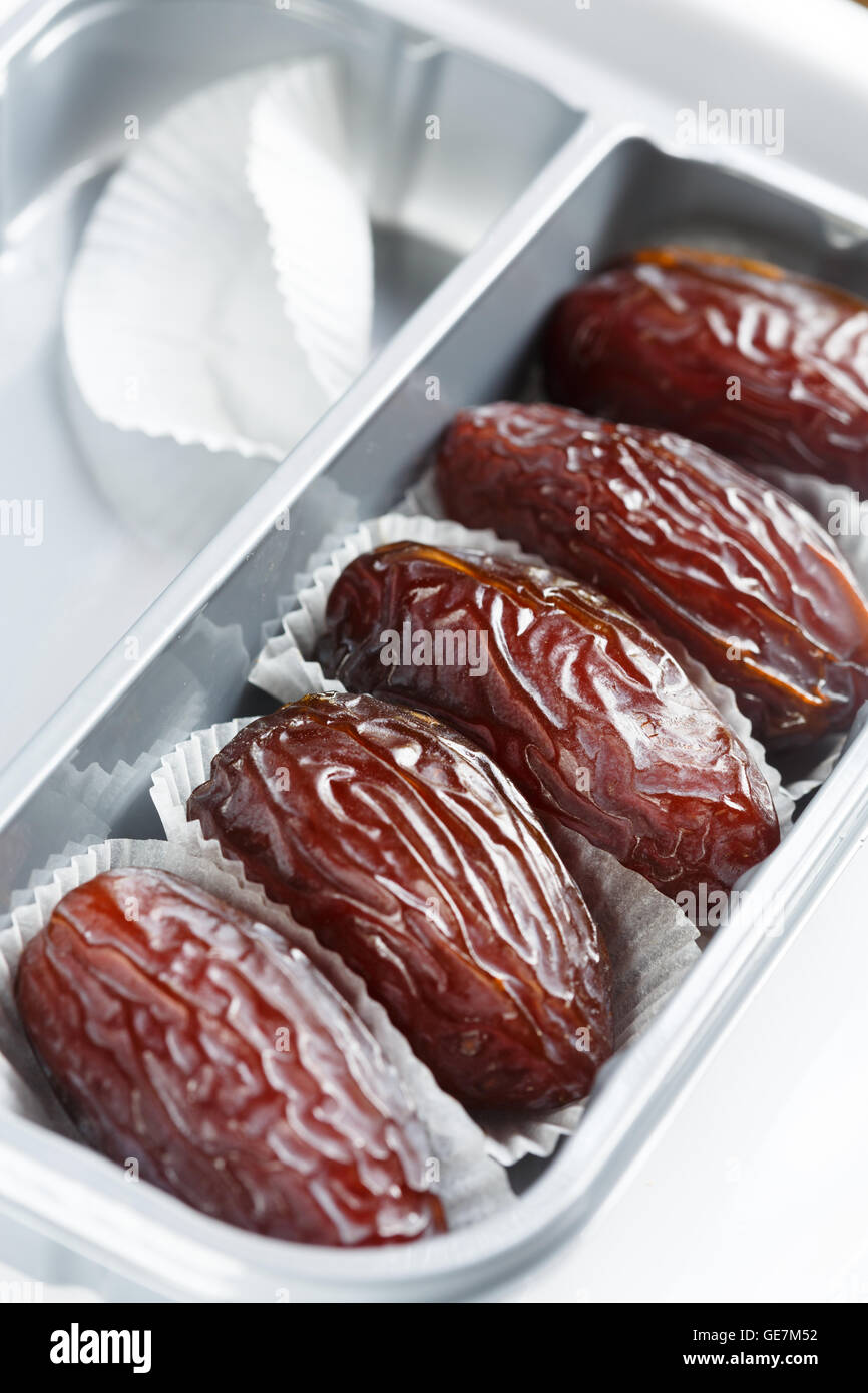 Food packaging dates hires stock photography and images Alamy