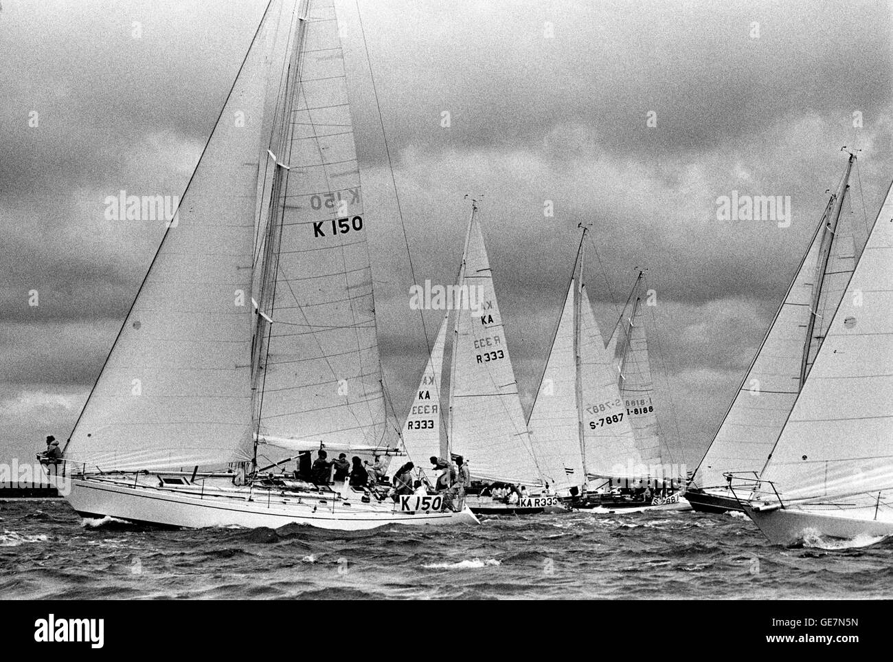 AJAXNETPHOTO. AUGUST, 1979. SOLENT, ENGLAND. - ADMIRAL'S CUP - START 2ND INSHORE RACE. (L-R) NORYEMA (BR), POLICE CAR (AUS), CAMPSA (SP), VANINA (IT).  PHOTO:JONATHAN EASTLAND/AJAX REF:()YAR ADMIRALS CUP FLEET 2 1979 Stock Photo