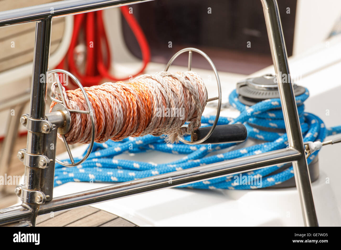 Boat Deck Rope Spring Yachting, Thick rope on deck of yacht, detail of boat Stock Photo - Alamy