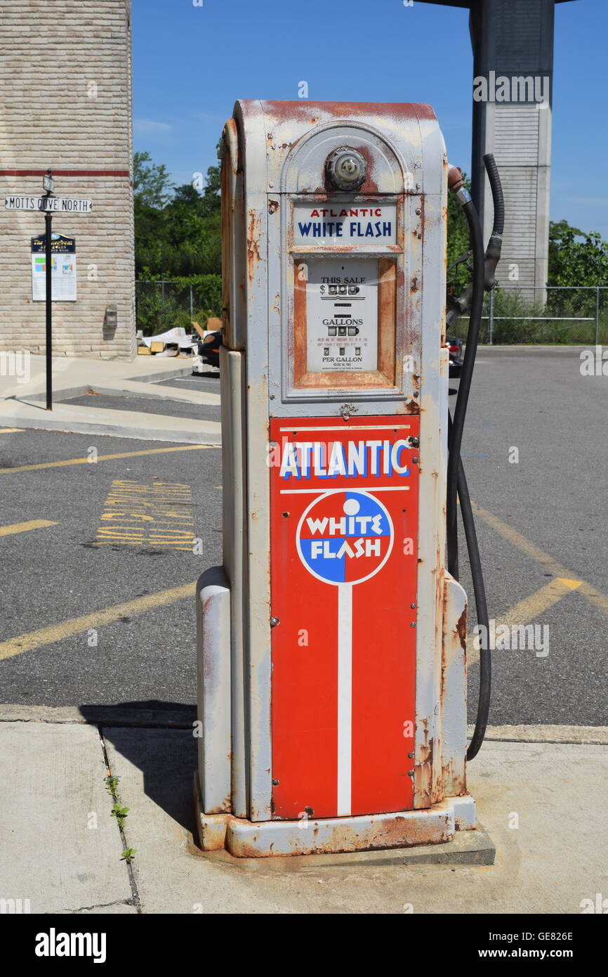 Old Atlantic Gas Pump Stock Photo Alamy